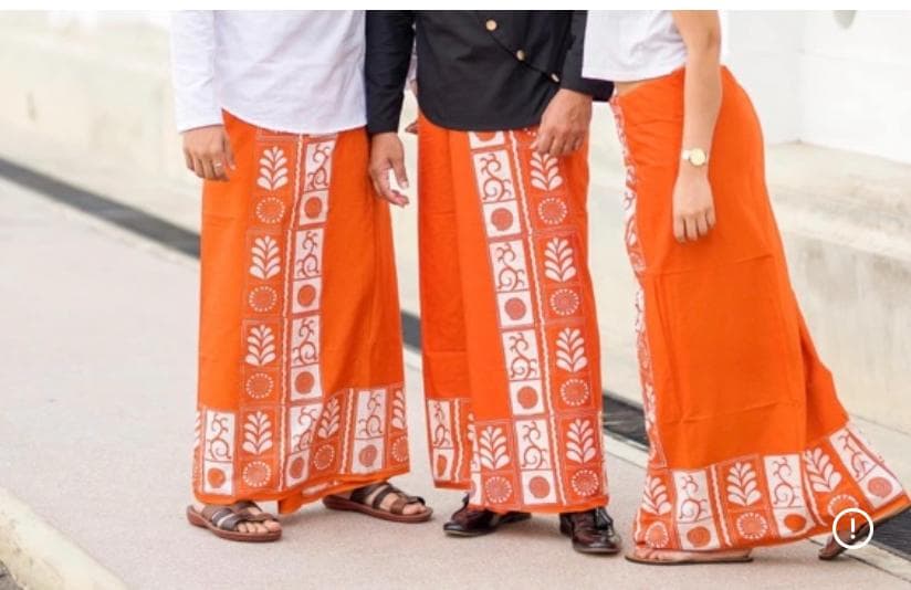 Matching Batik Sarong & Lungi Pairs thumbnail 4