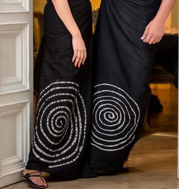 Matching Batik Sarong & Lungi Pairs thumbnail 8